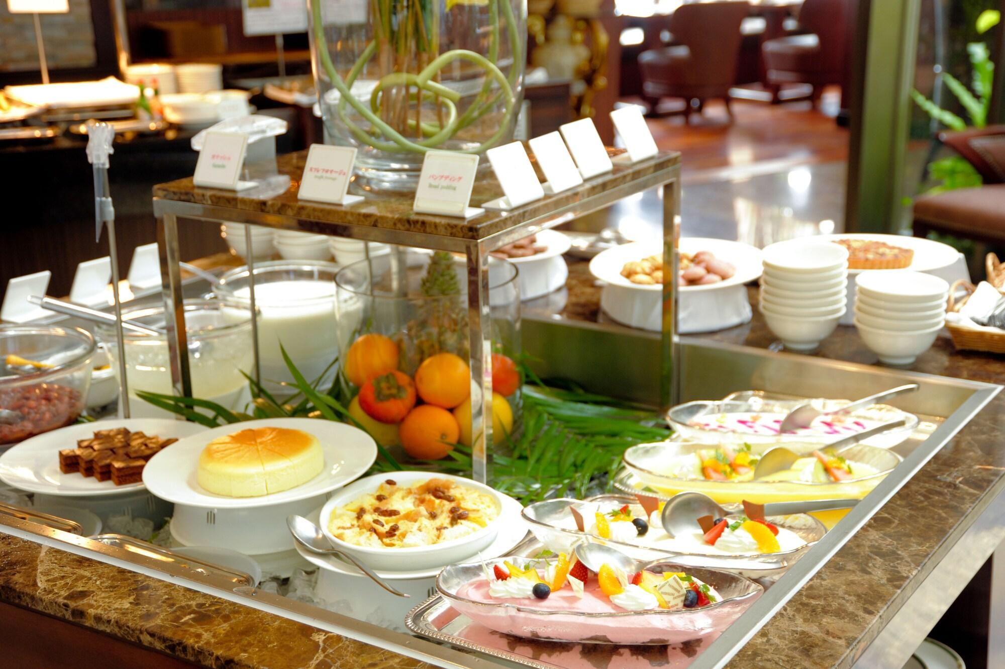 Okinawa Kariyushi Urban Resort Naha Exterior photo